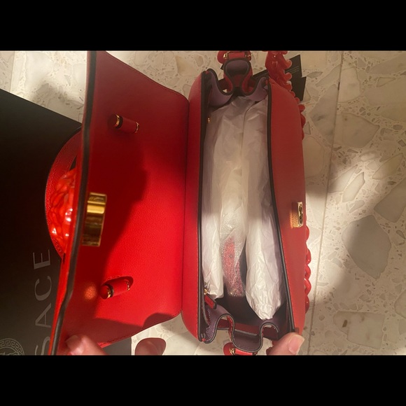 NEW, NEVER WORN, WITH TAGS! Versace La Medusa Medium Handbag in Red w/ dust bag. - Picture 6 of 9